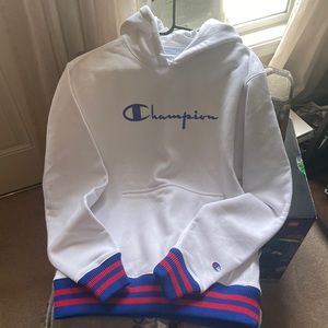 Champion reverse weave hoodie.   Mens medium.